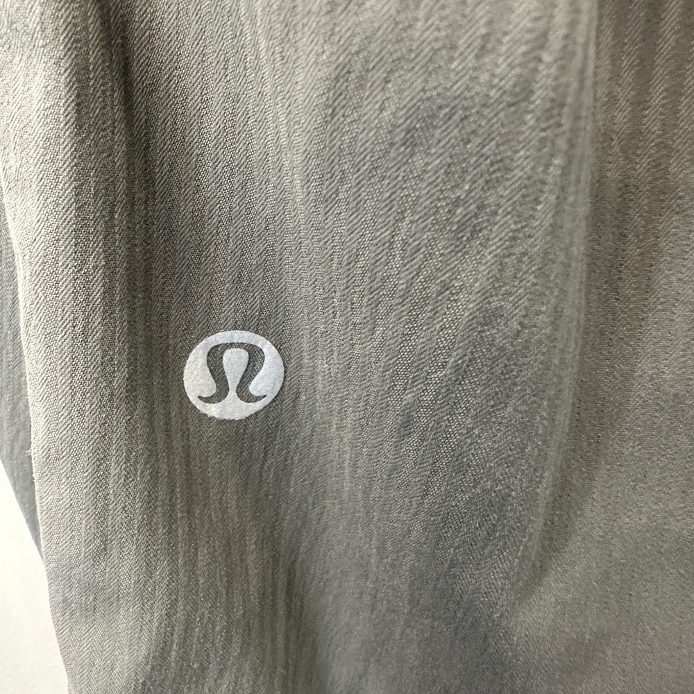 Lululemon Dance Studio Joggers Size 6 Olive Green Excellent Condition - Picture 7 of 7